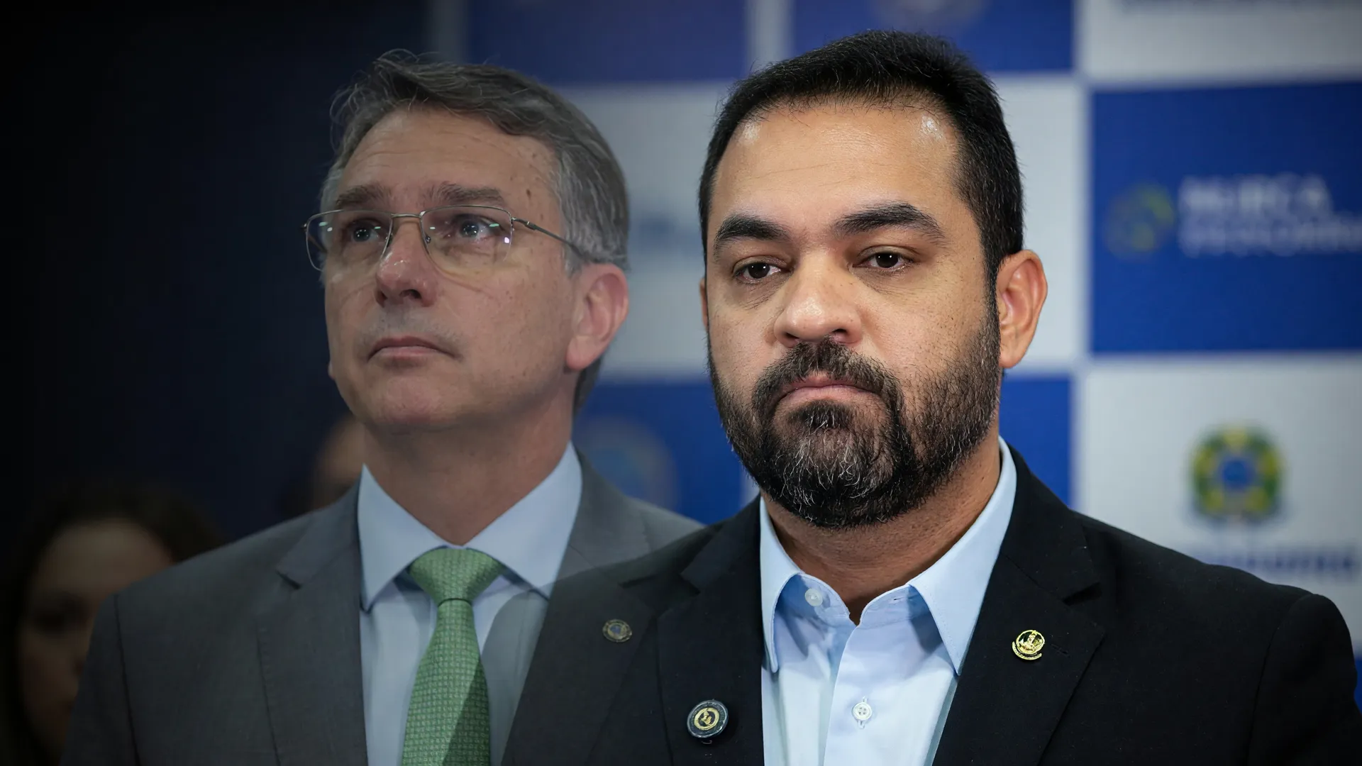 Retrato de Cláudio Castro candidato Senado sub judice em contexto eleitoral