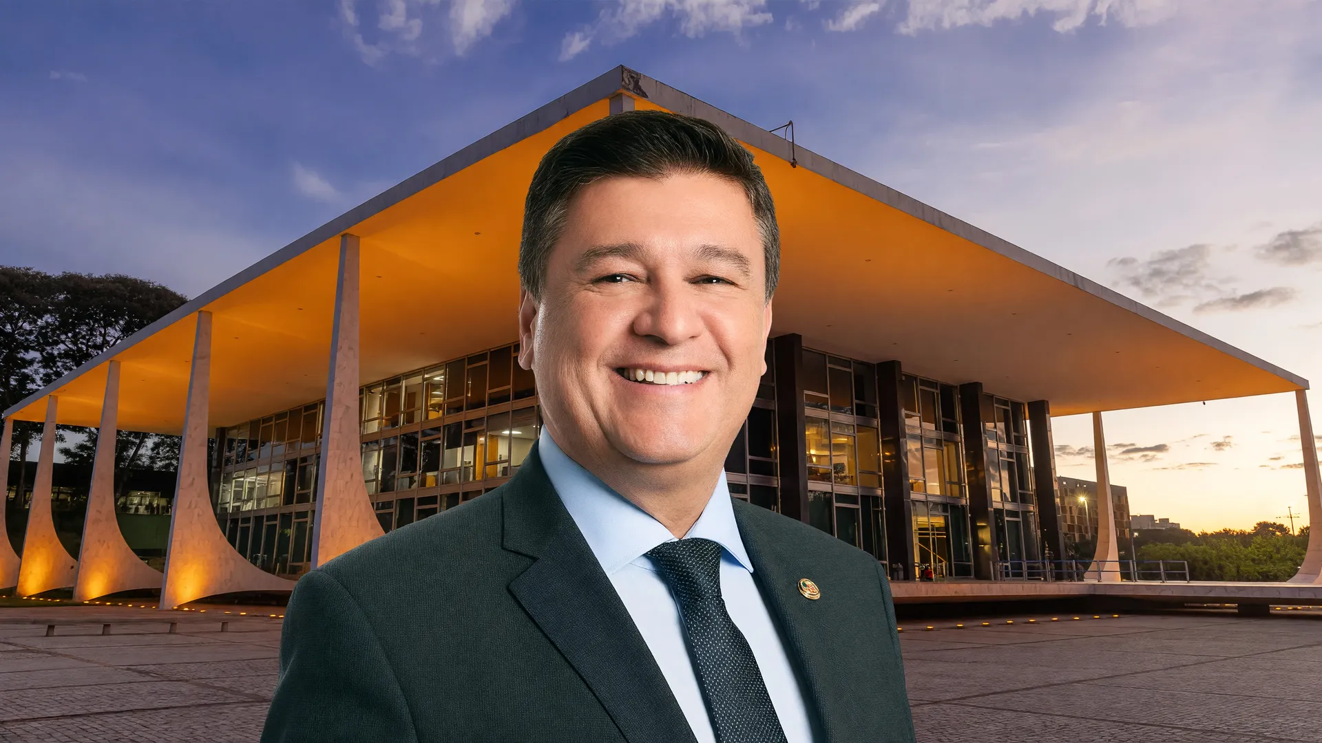 Senador Carlos Viana anuncia prorrogação CPMI do INSS com STF em plano de fundo