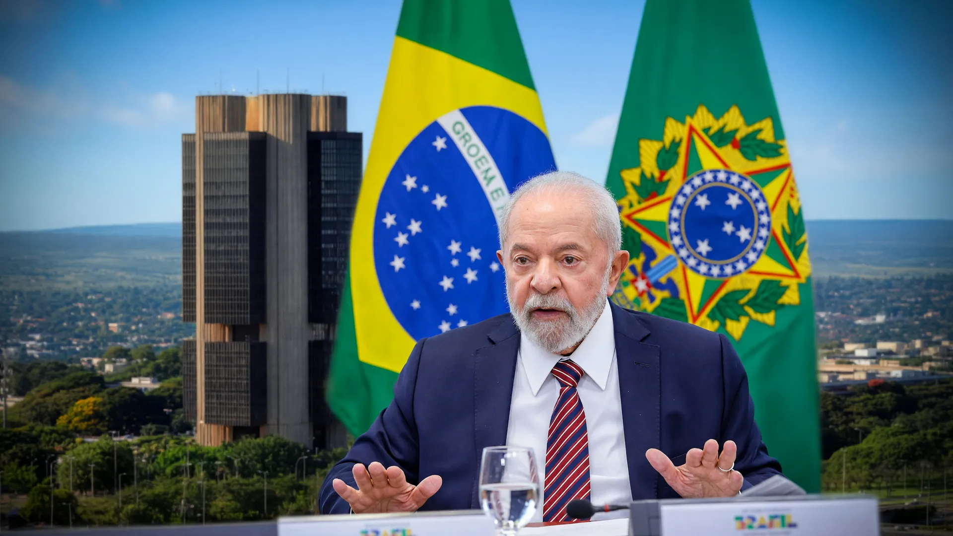 Presidente Lula e Banco Central colaboram para reduzir endividamento das famílias brasileiras