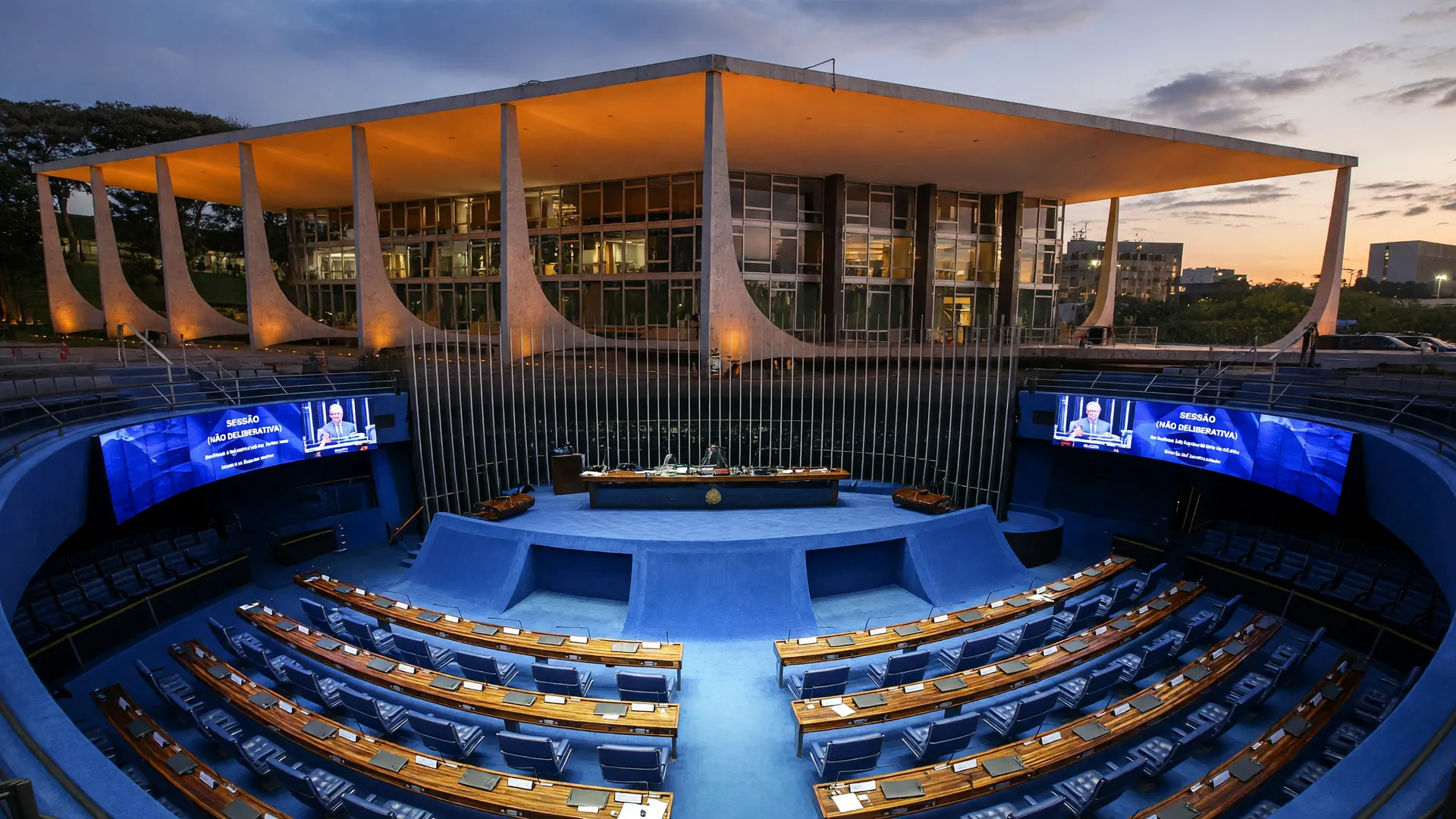 Votação do relatório final da CPI INSS no Senado Federal sob pressão do STF