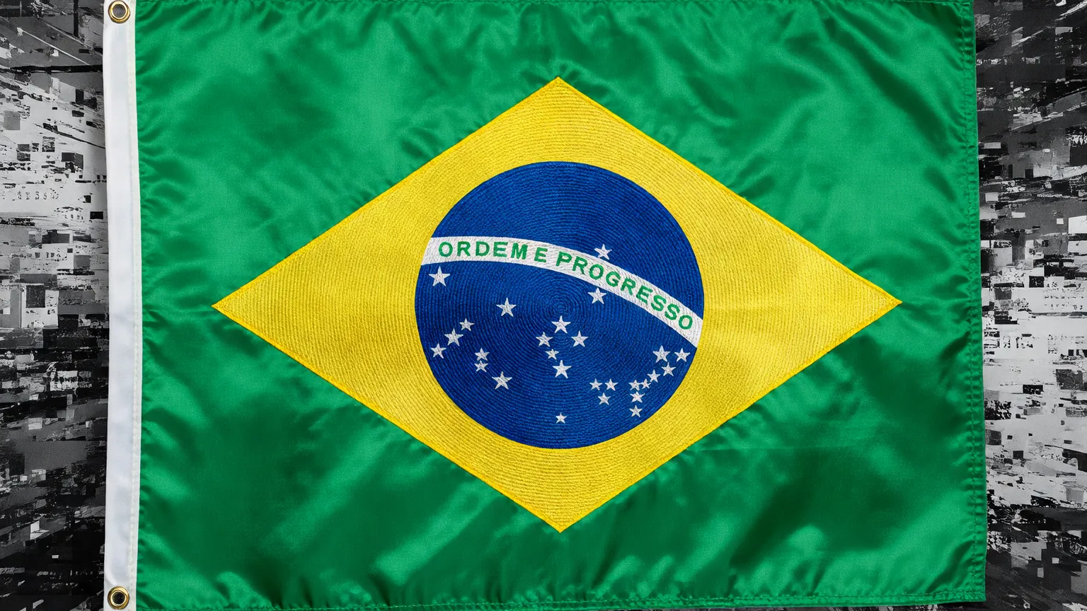 Bandeira brasileira com texturas que sugerem alerta sobre coalizão empresarial contra desinformação