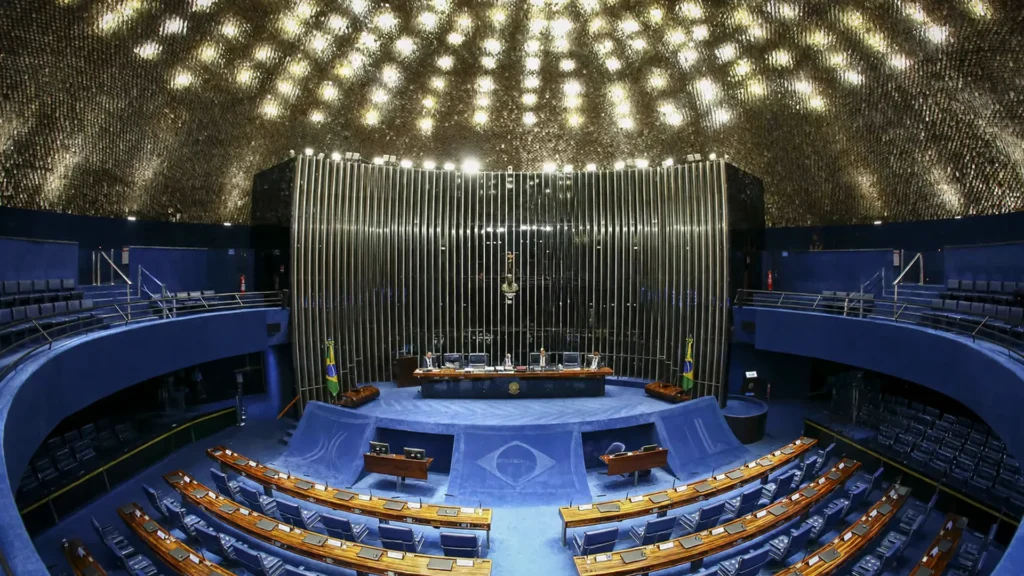 Plenário do Senado Federal em sessão sobre prorrogação da CPI do Crime Organizado por 60 dias