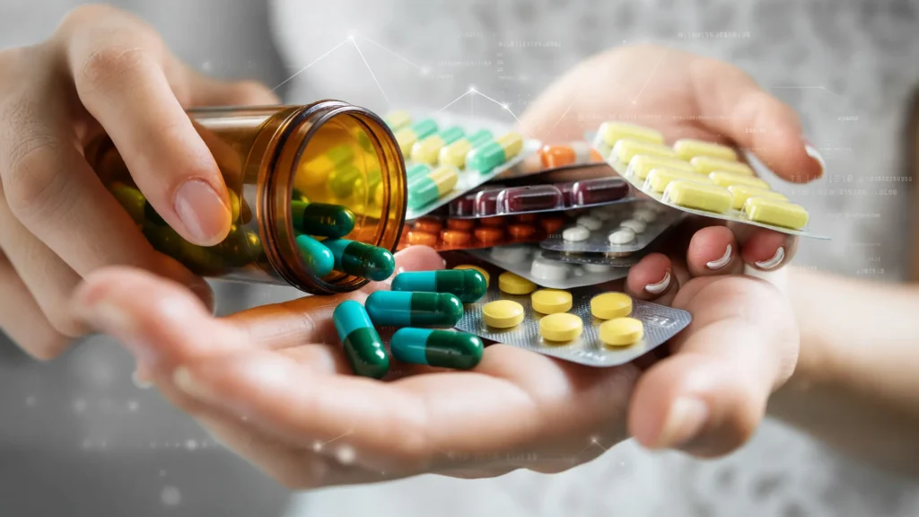 Antibióticos em cápsulas: inteligência artificial revolucionando a descoberta de medicamentos