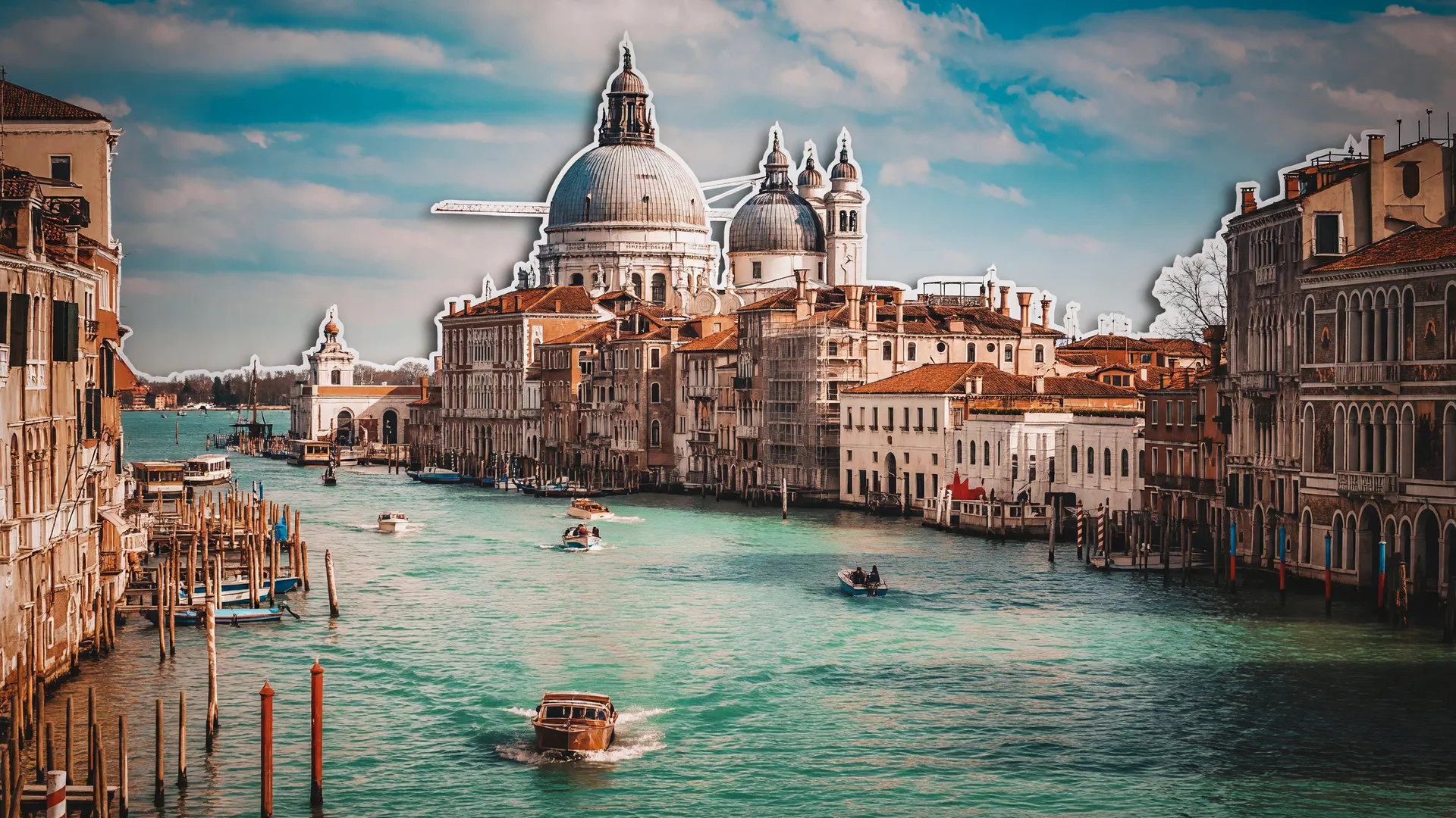 Arquitetura veneziana refletindo a restrição à cidadania italiana por descendência