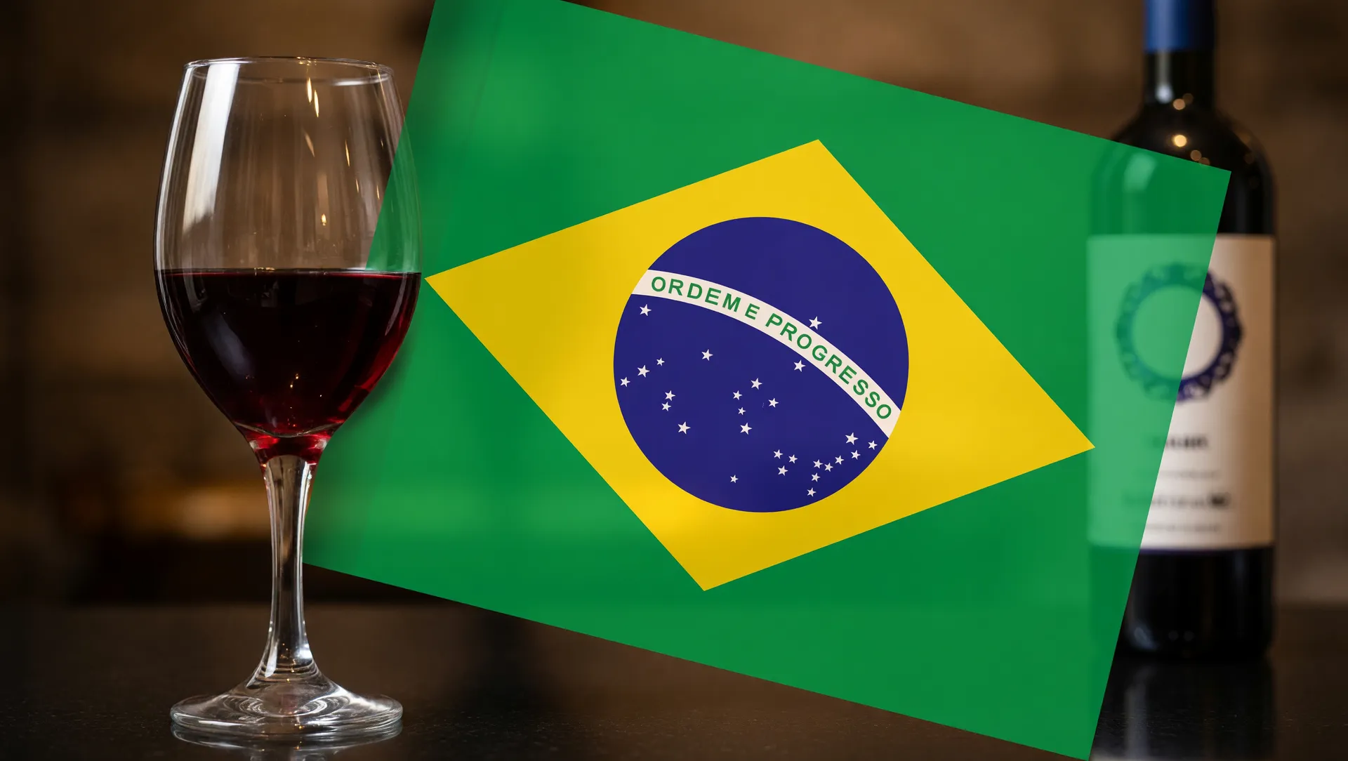 Taça de vinho com a bandeira do Brasil simboliza o recorde de consumo de vinho brasil em 2025