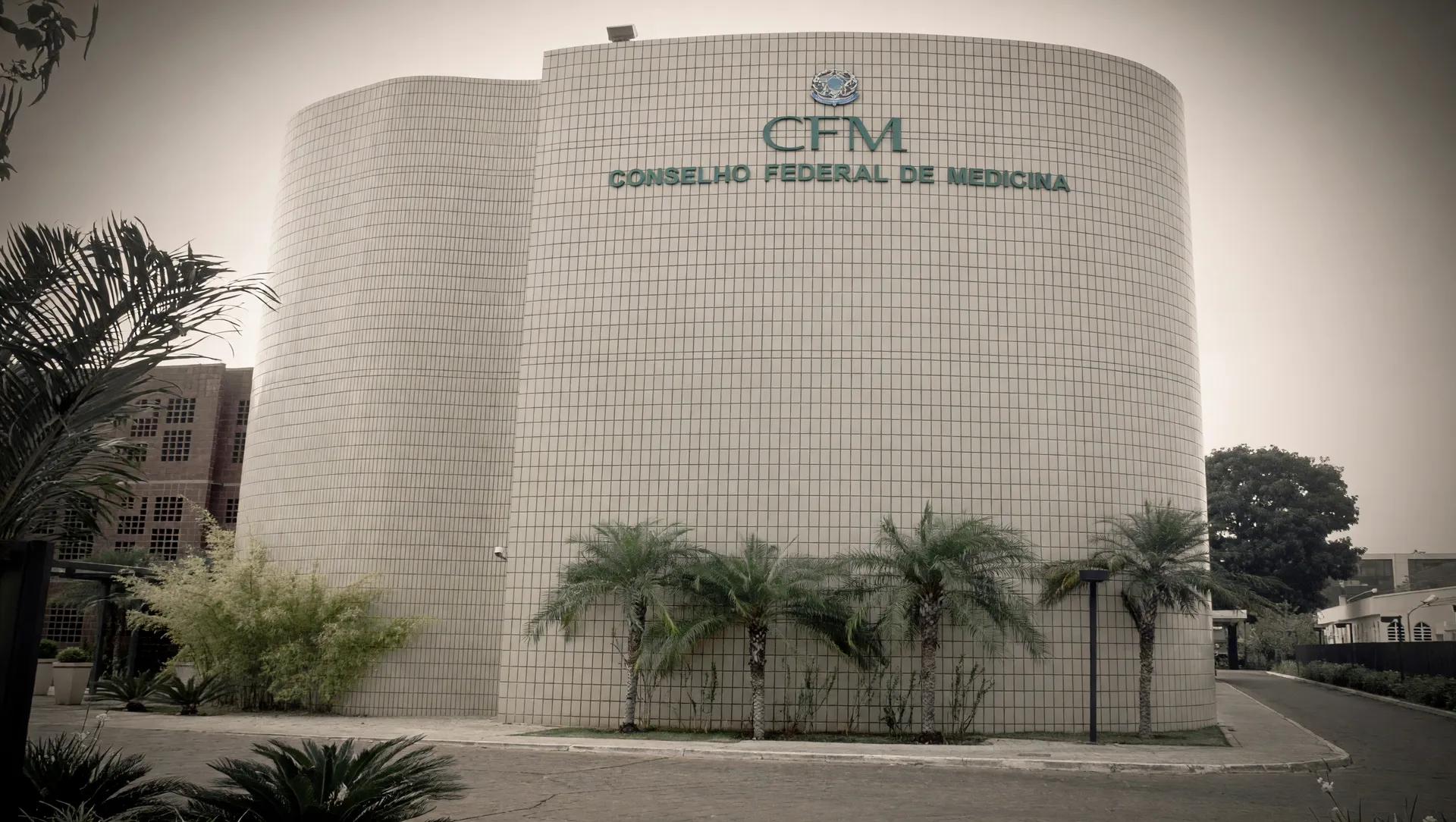 Sede do CFM em Brasília representando a luta contra exercício ilegal da medicina Brasil
