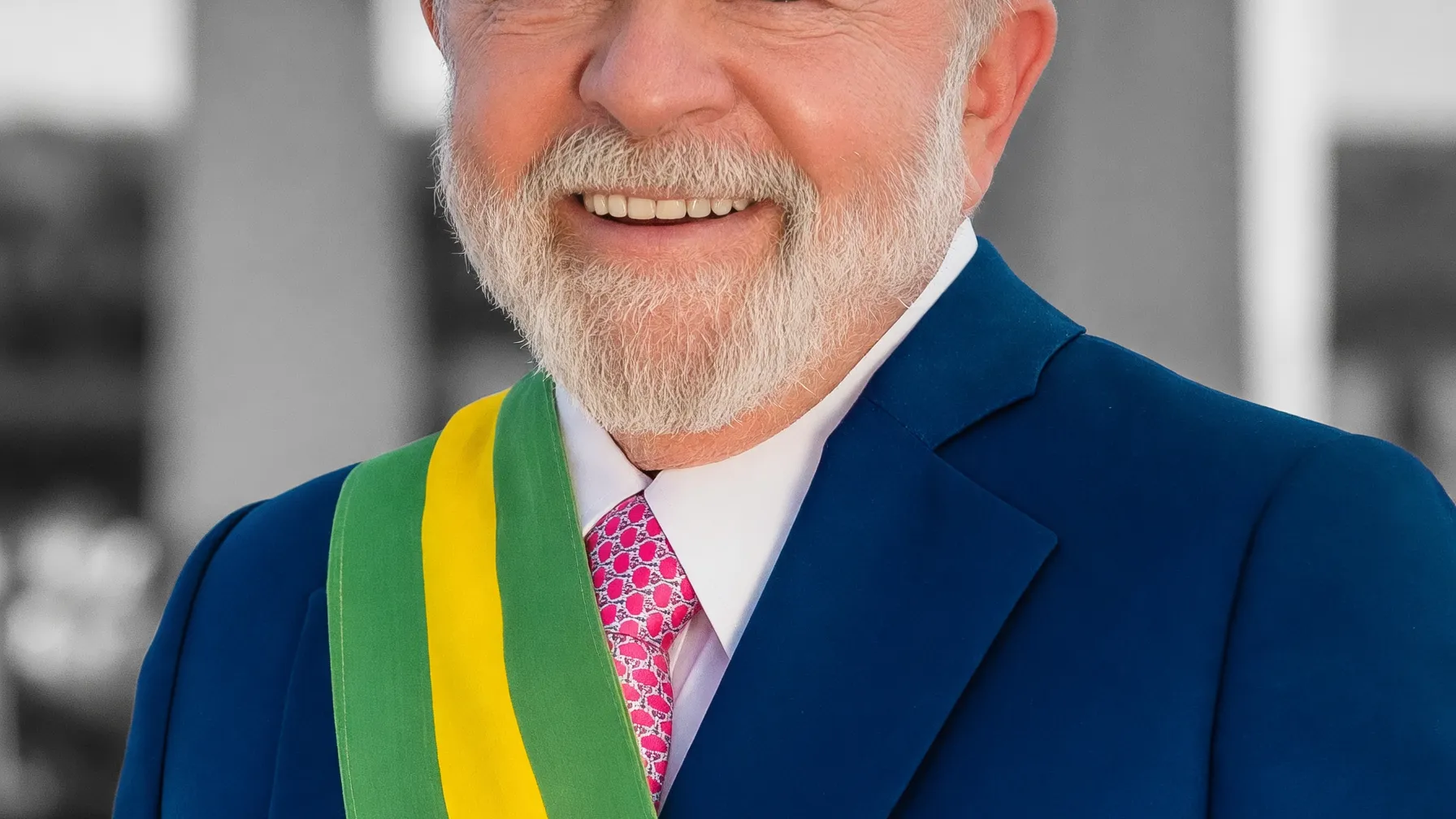 Lula destaca isenção IR e medidas contra endividamento no Dia do Trabalhador