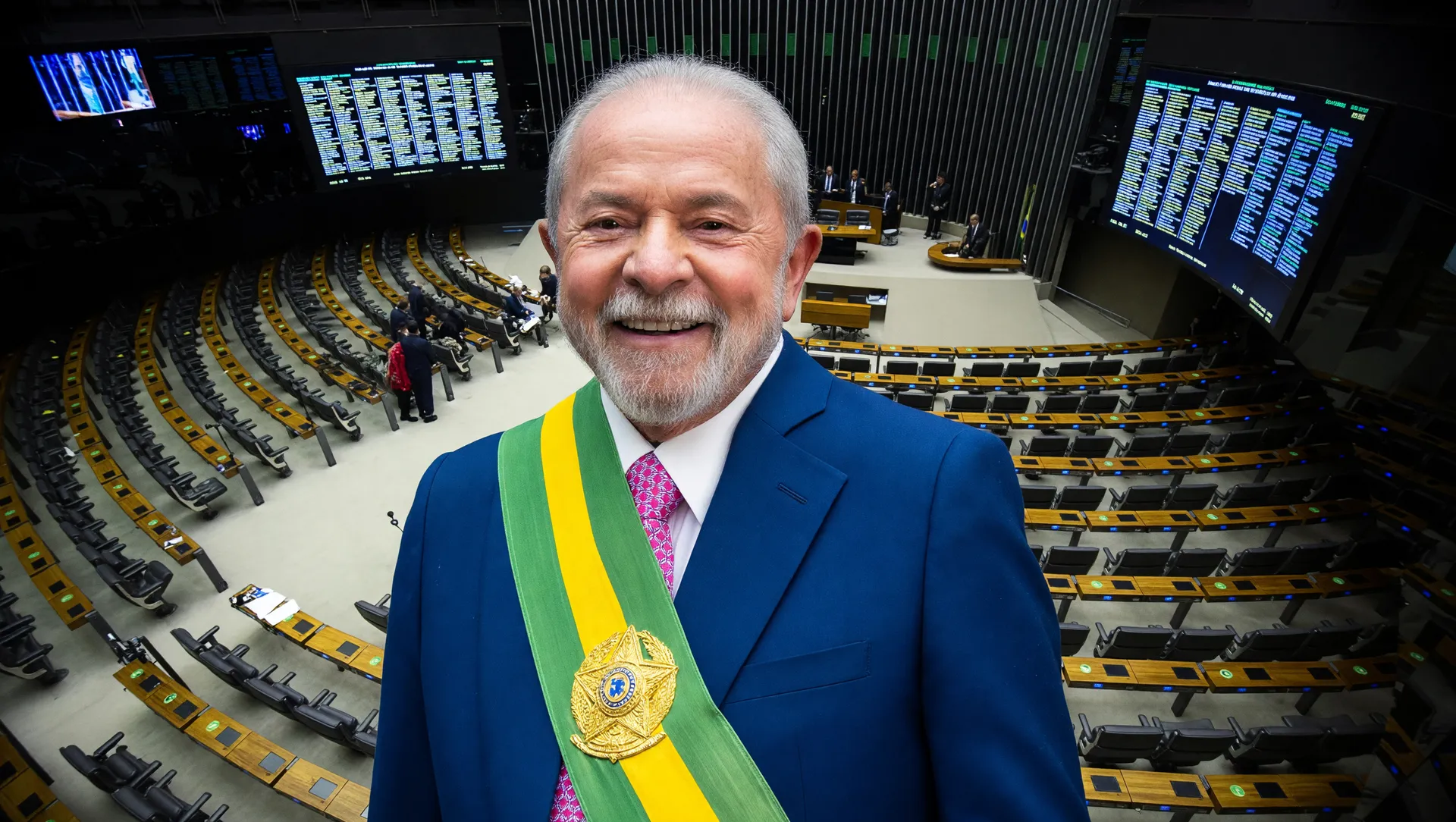 Presidente Lula contra transição escala 6x1: retrato institucional com plenário da Câmara dos Deputados ao fundo