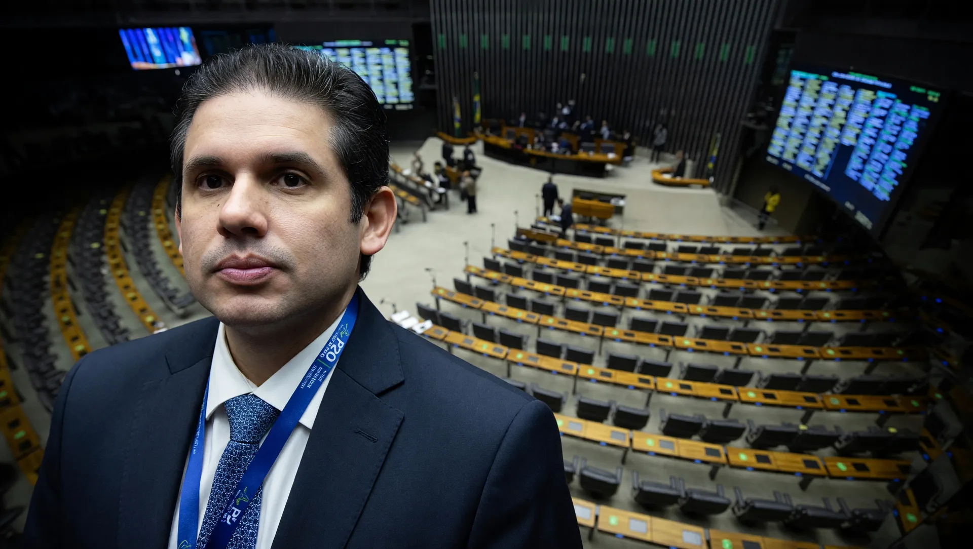 Hugo Motta aprovando a PEC fim da escala 6x1 na Câmara dos Deputados