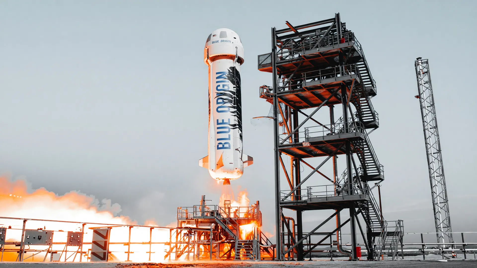 Blue Origin retomada de voos 2026: foguete em lançamento representando recuperação