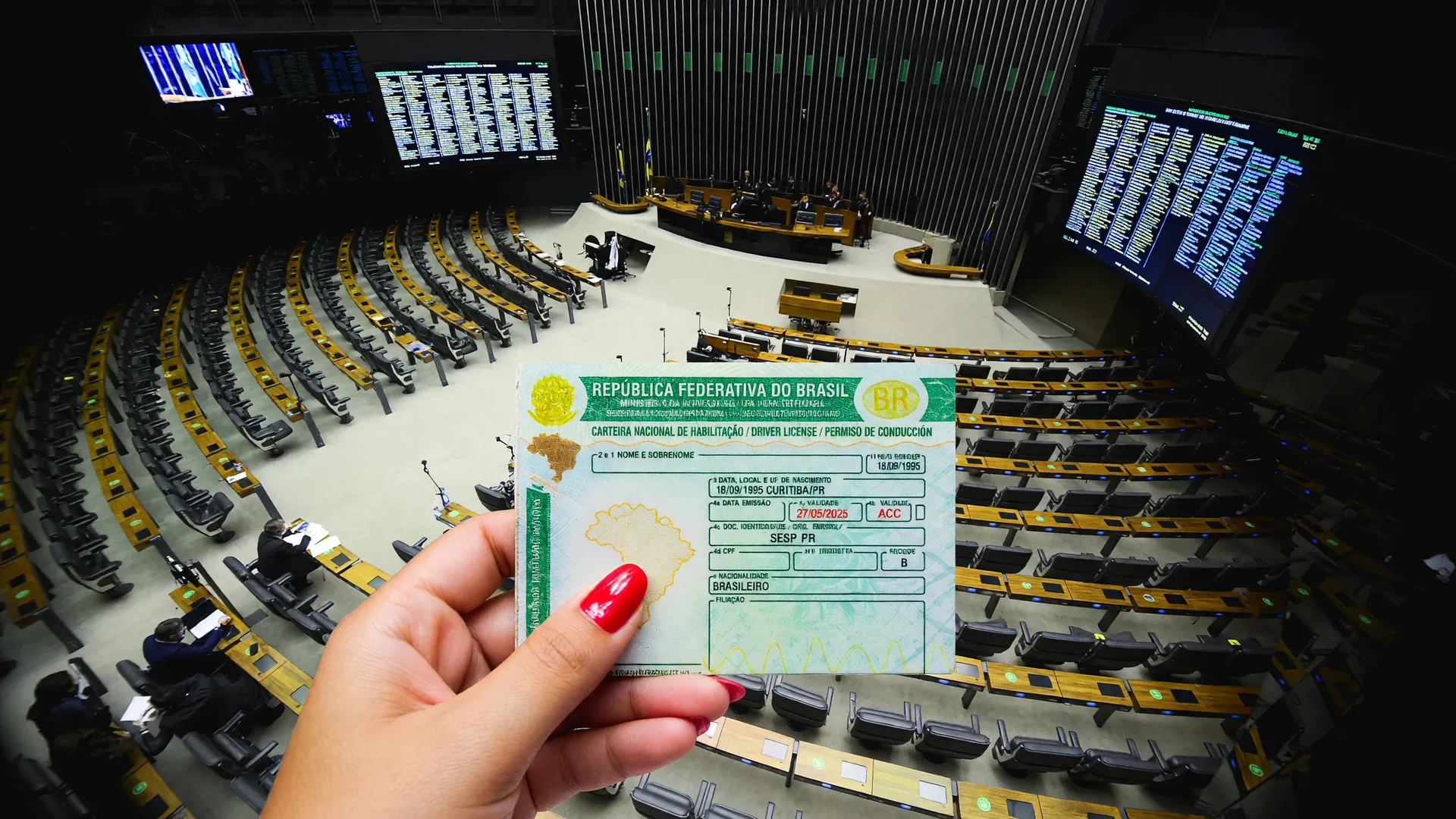 Câmara aprova lei com multa para escapamento adulterado e suspensão de CNH por reincidência