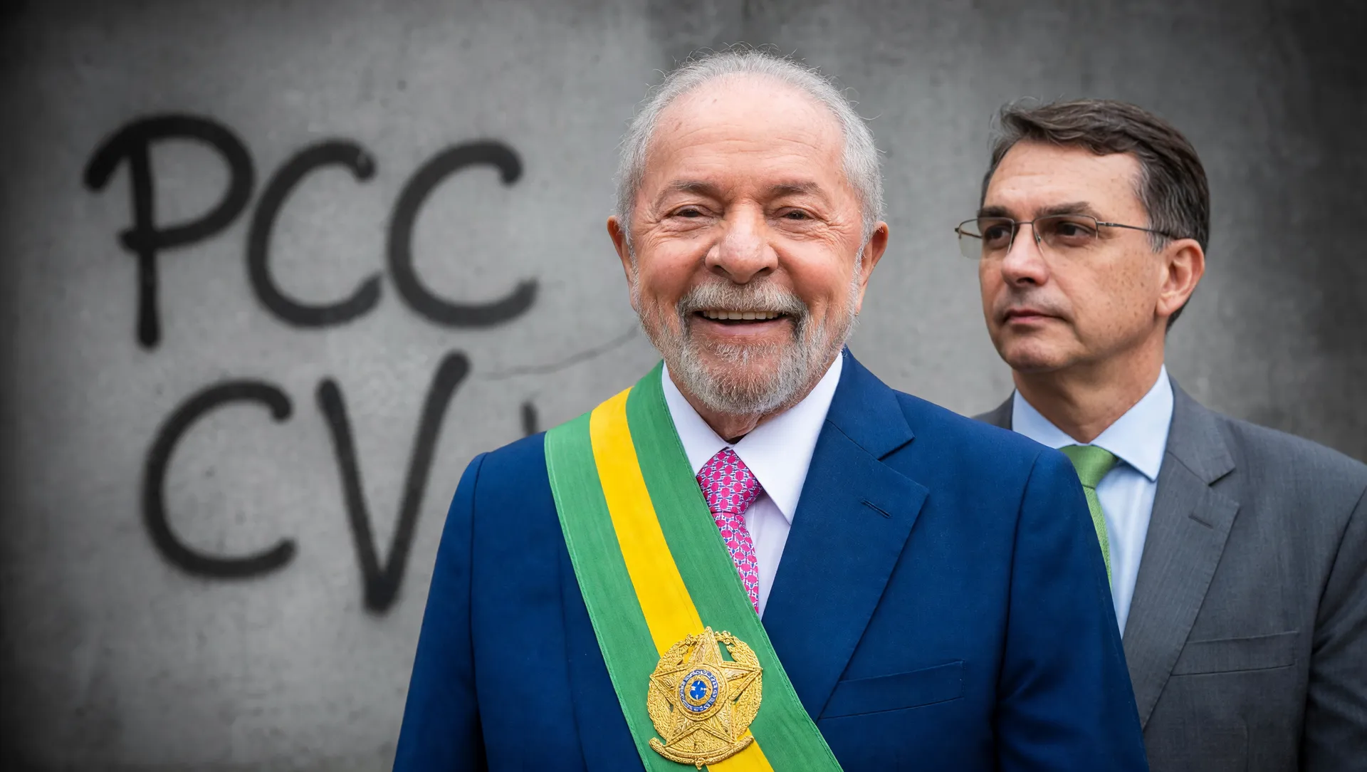 Conflito político entre Lula e Flávio Bolsonaro com PCC e CV designados terroristas pelos EUA