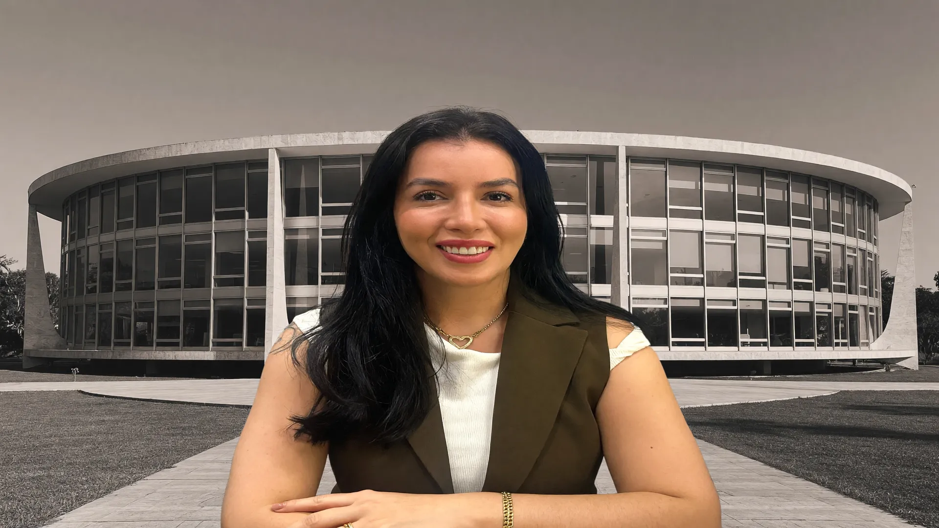 Senado aprova spray de pimenta para mulheres como direito de defesa pessoal