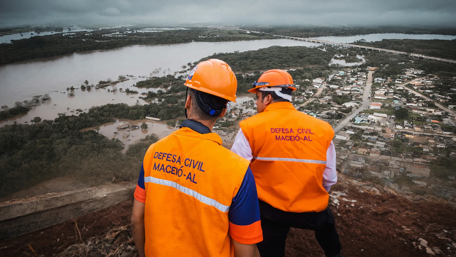 Defesa Civil reconhece emergência climática após chuvas e seca atingirem 31 cidades no Brasil