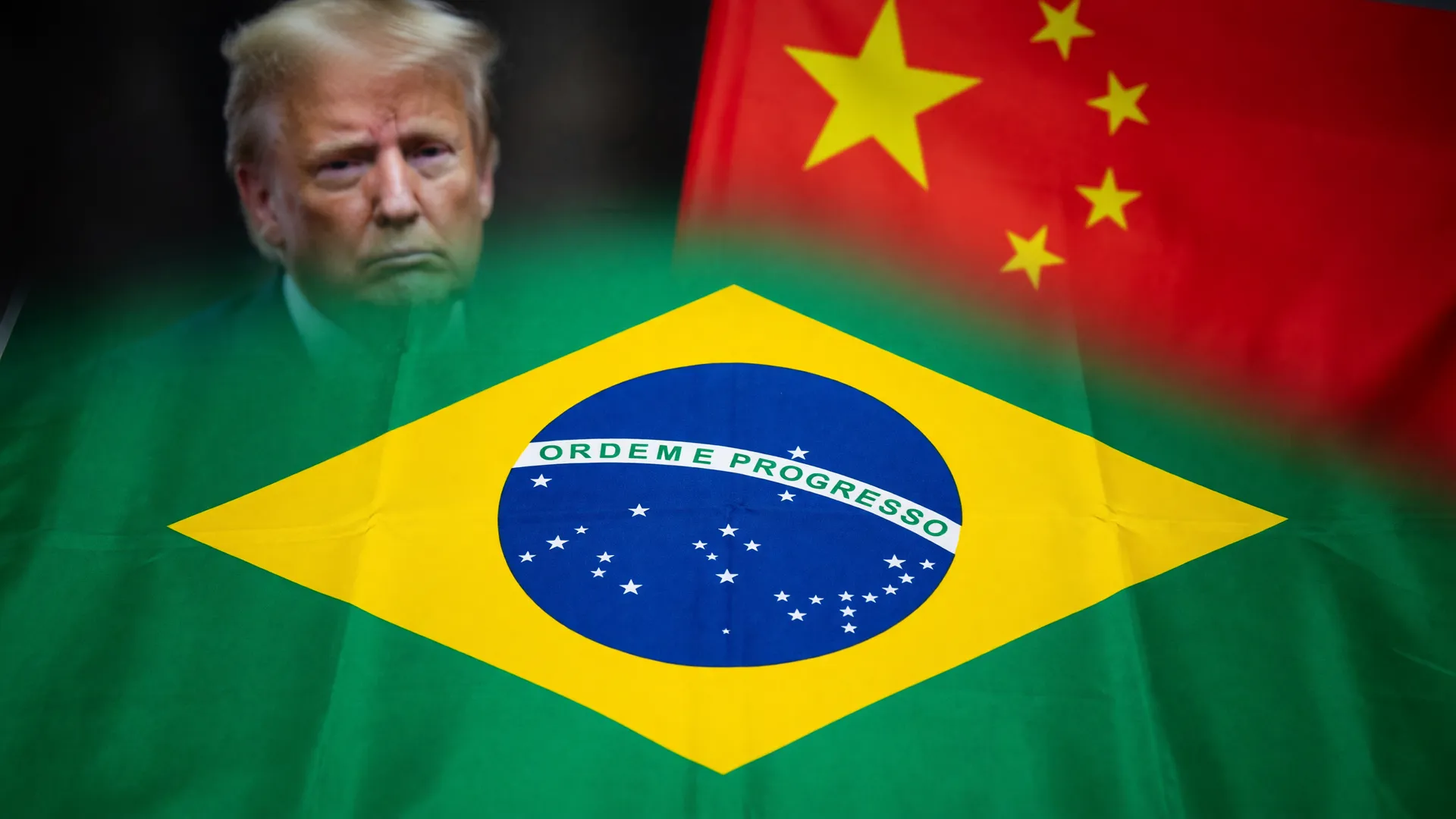 Bandeira do Brasil em destaque simboliza redução da dependência do Brasil dos EUA, com ascensão da China no comércio.