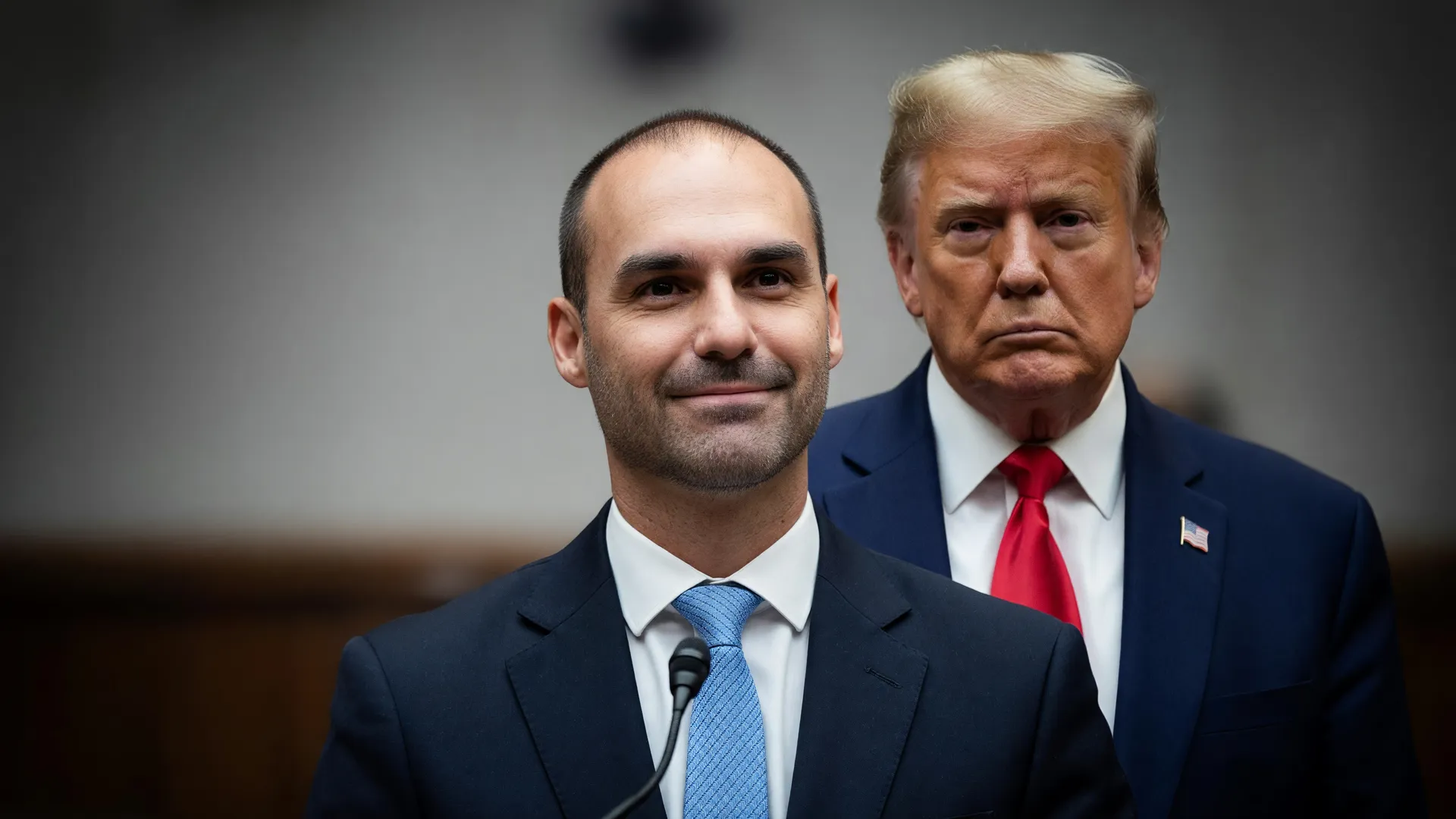 Eduardo Bolsonaro recebe green card dos EUA concedido por Trump, dias após condenação pelo STF