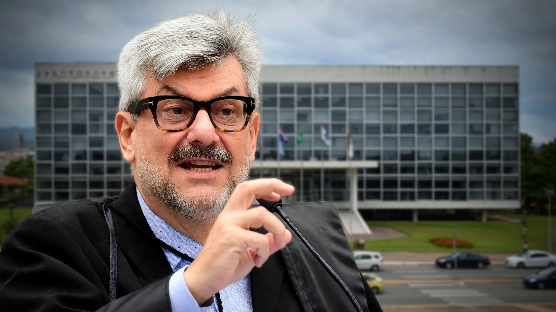 Julgamento do ministro Buzzi por assédio sexual no STJ, com o tribunal ao fundo em sessão reservada.