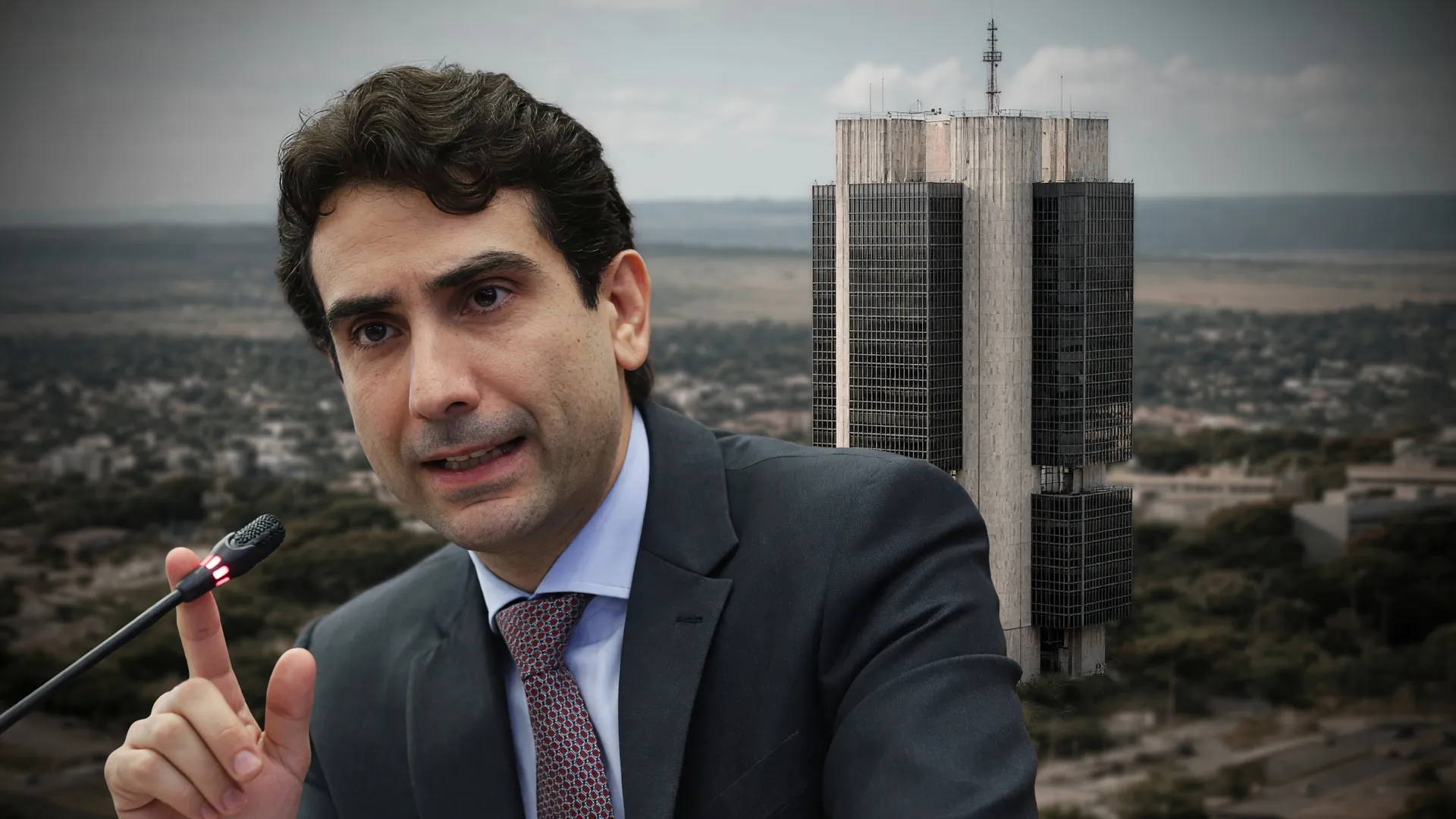 Galípolo, do Banco Central, fala sobre o juro do cartão de crédito no Brasil