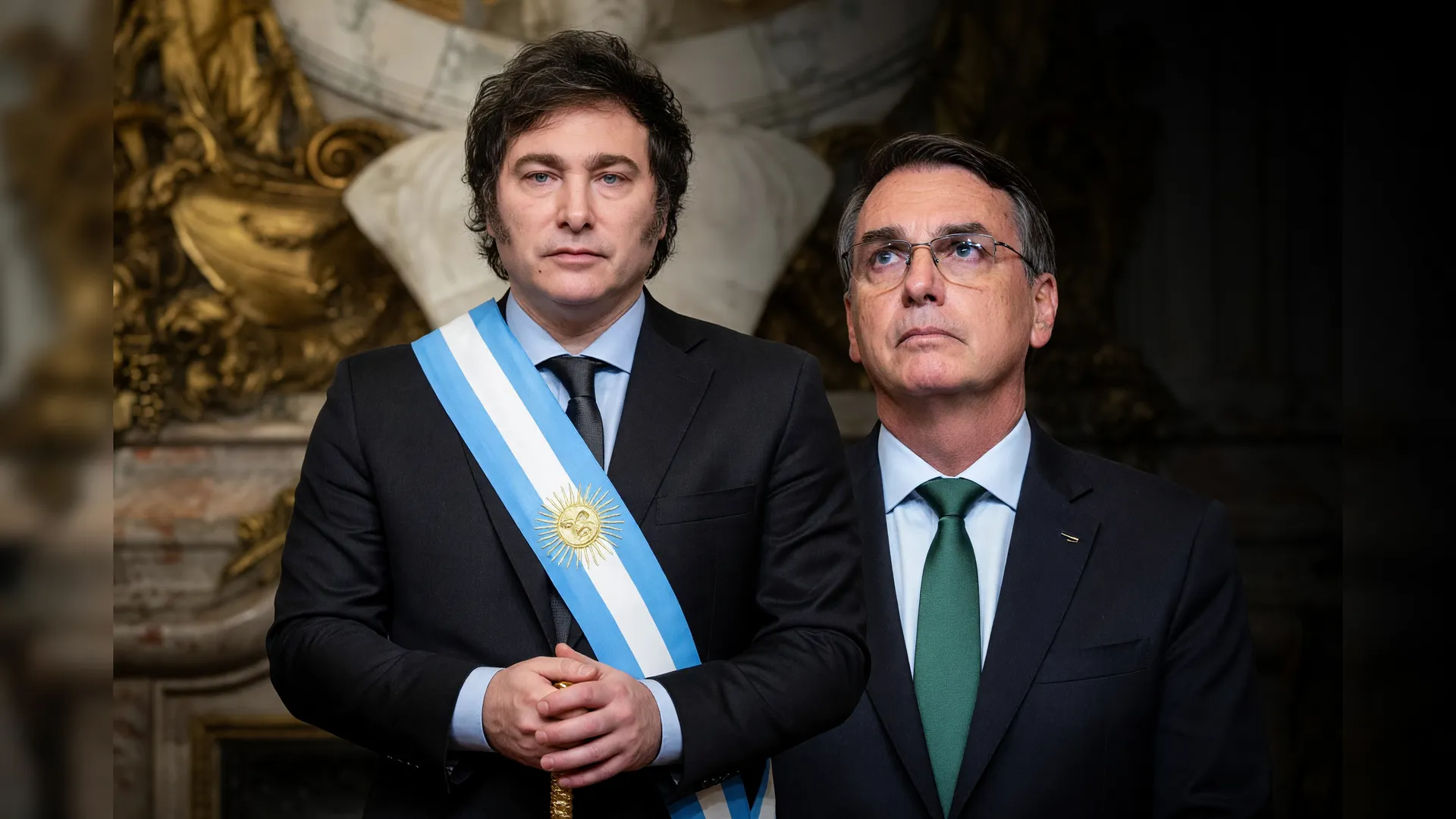 Milei apoia Flávio Bolsonaro em declaração contra o socialismo e em defesa de Jair Bolsonaro