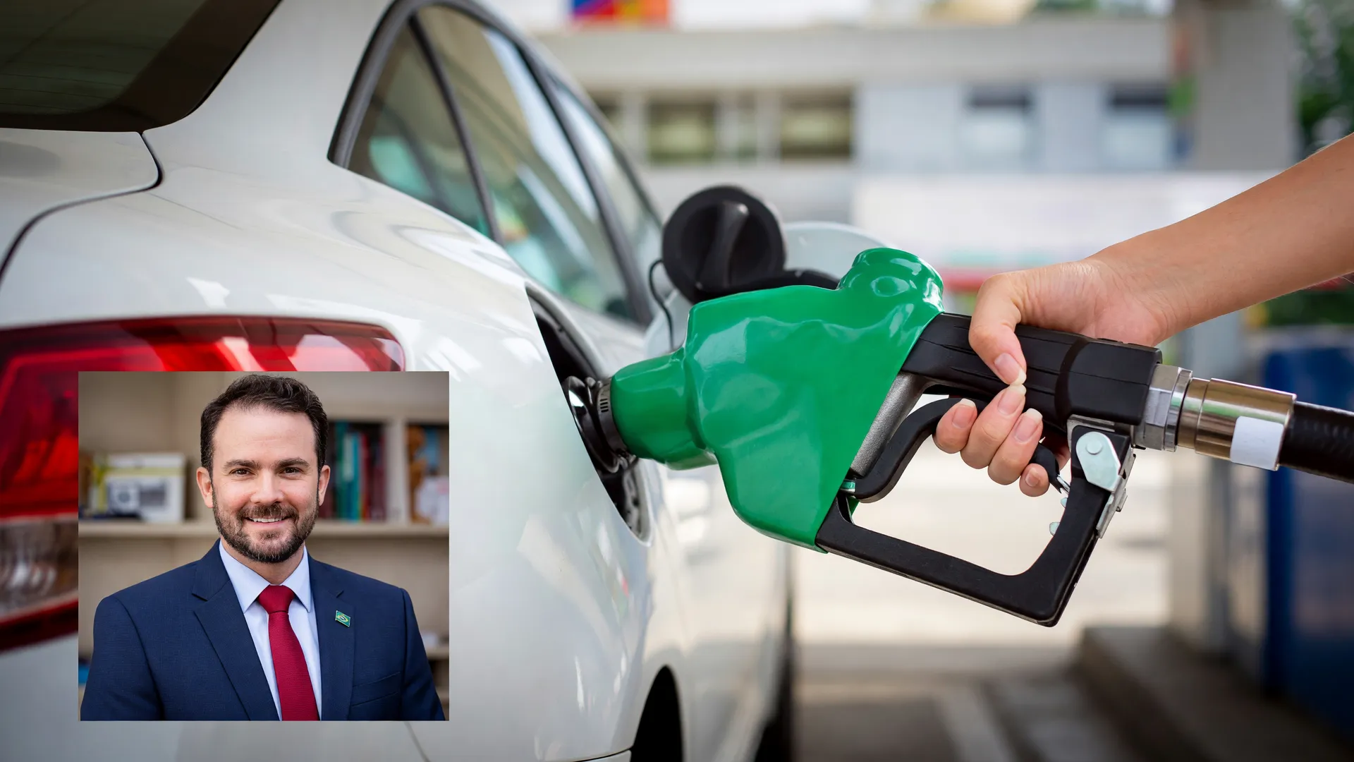 Abastecimento de combustível em posto ilustra possível aumento da mistura de etanol na gasolina no Brasil