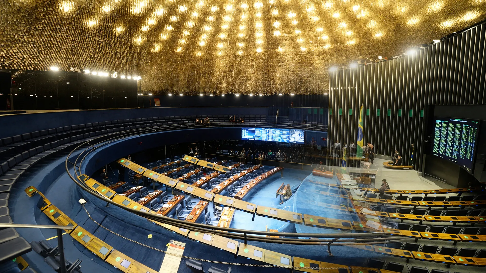 Senado Federal aprova lei contra lavagem de dinheiro em partidos políticos brasileiros