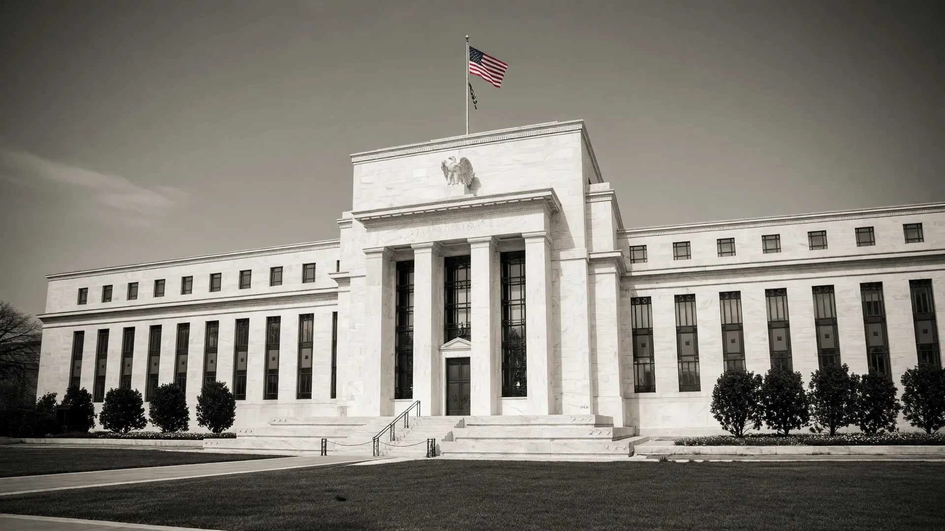 Edifício Federal Reserve em Washington, representando as decisões sobre juros que causam payroll fraco e queda do real.