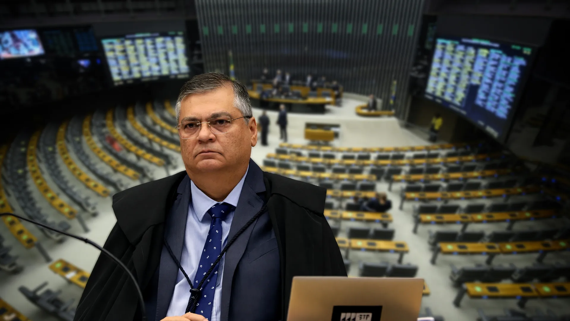 Flávio Dino do STF exige responsabilidade de parlamentares por emendas no Congresso Nacional