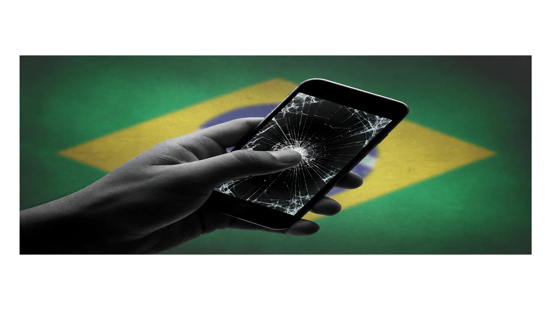 Bandeira do Brasil ao fundo com celular quebrado em primeiro plano, simbolizando o roubo e furto de celular no país.