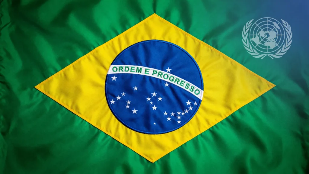 Bandeira do Brasil e emblema da ONU simbolizam o avanço da segurança alimentar no Brasil reconhecido internacionalmente