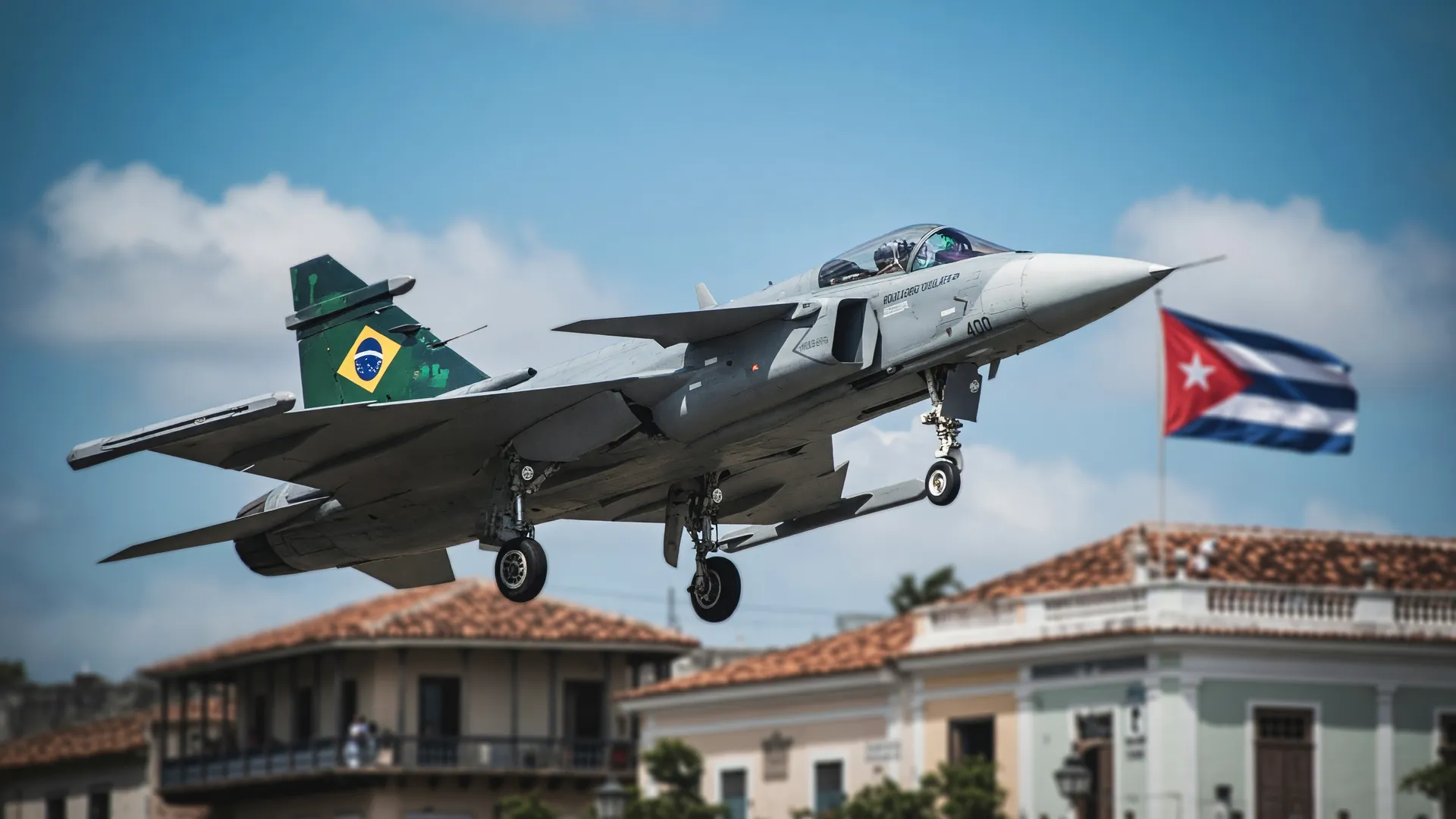 Voo da FAB para Cuba leva ajuda humanitária à ilha em crise de abastecimento
