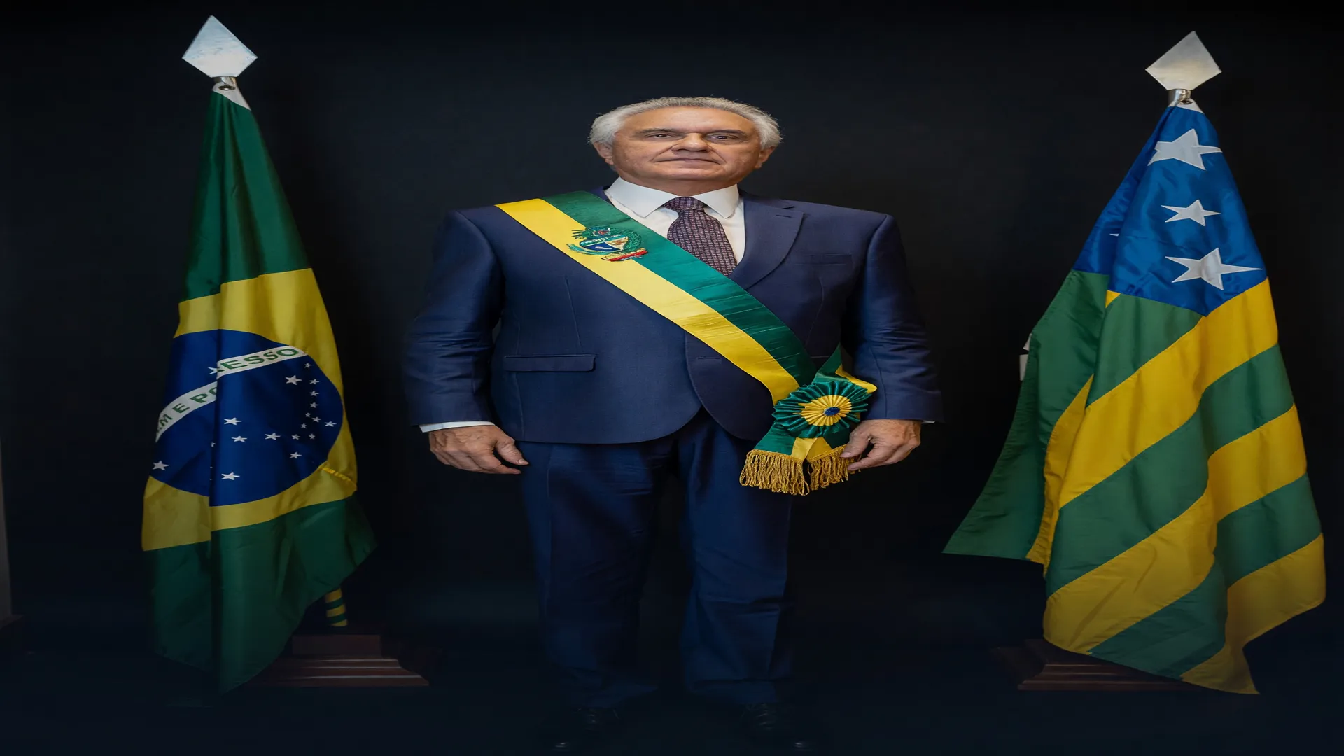 Ronaldo Caiado com faixa presidencial; Caiado convite Gakiya ministério segurança foi recusado pelo promotor do Gaeco