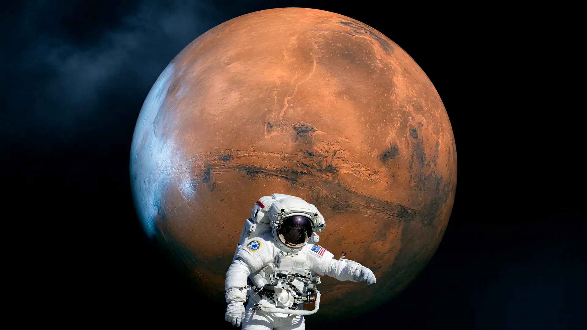 Planeta Marte visto do espaço com regiões de gelo escondido em Marte e astronauta da NASA em missão exploratória