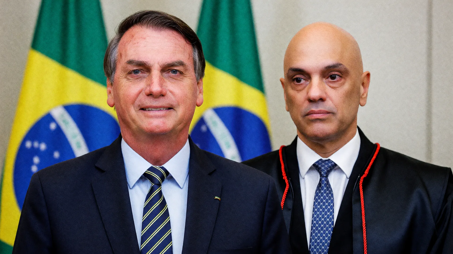 Bolsonaro e Alexandre de Moraes em colagem editorial sobre o uso de IA na pré-campanha eleitoral