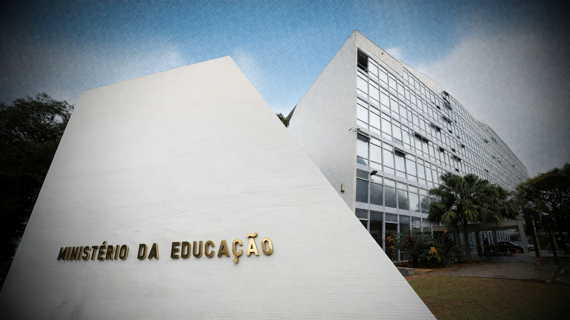 Fachada do MEC após a justiça suspender o resultado do Enamed e as sanções contra faculdades de Medicina
