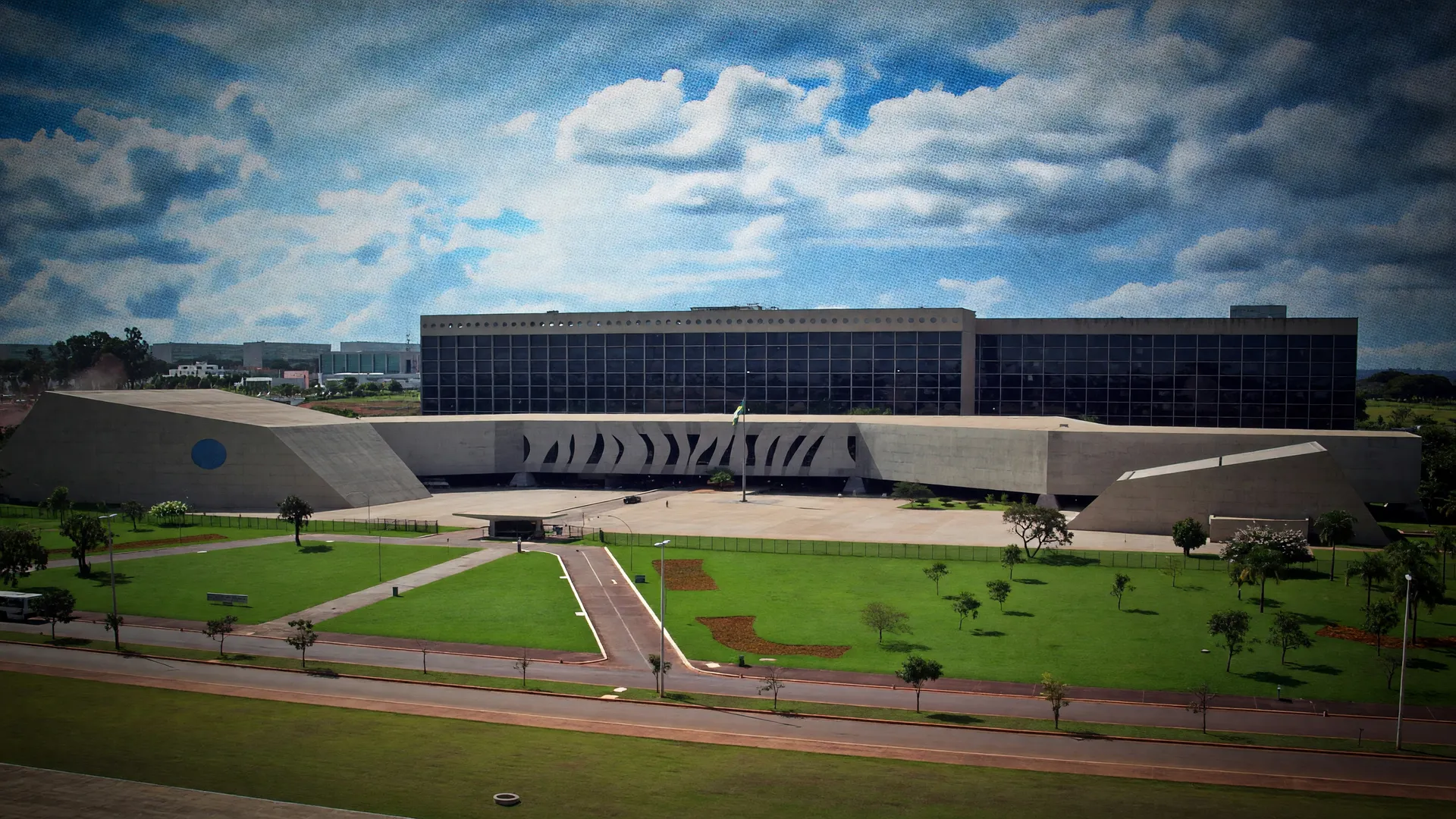 STJ em Brasília: tribunal decidiu sobre namoro qualificado e união estável mesmo com filho