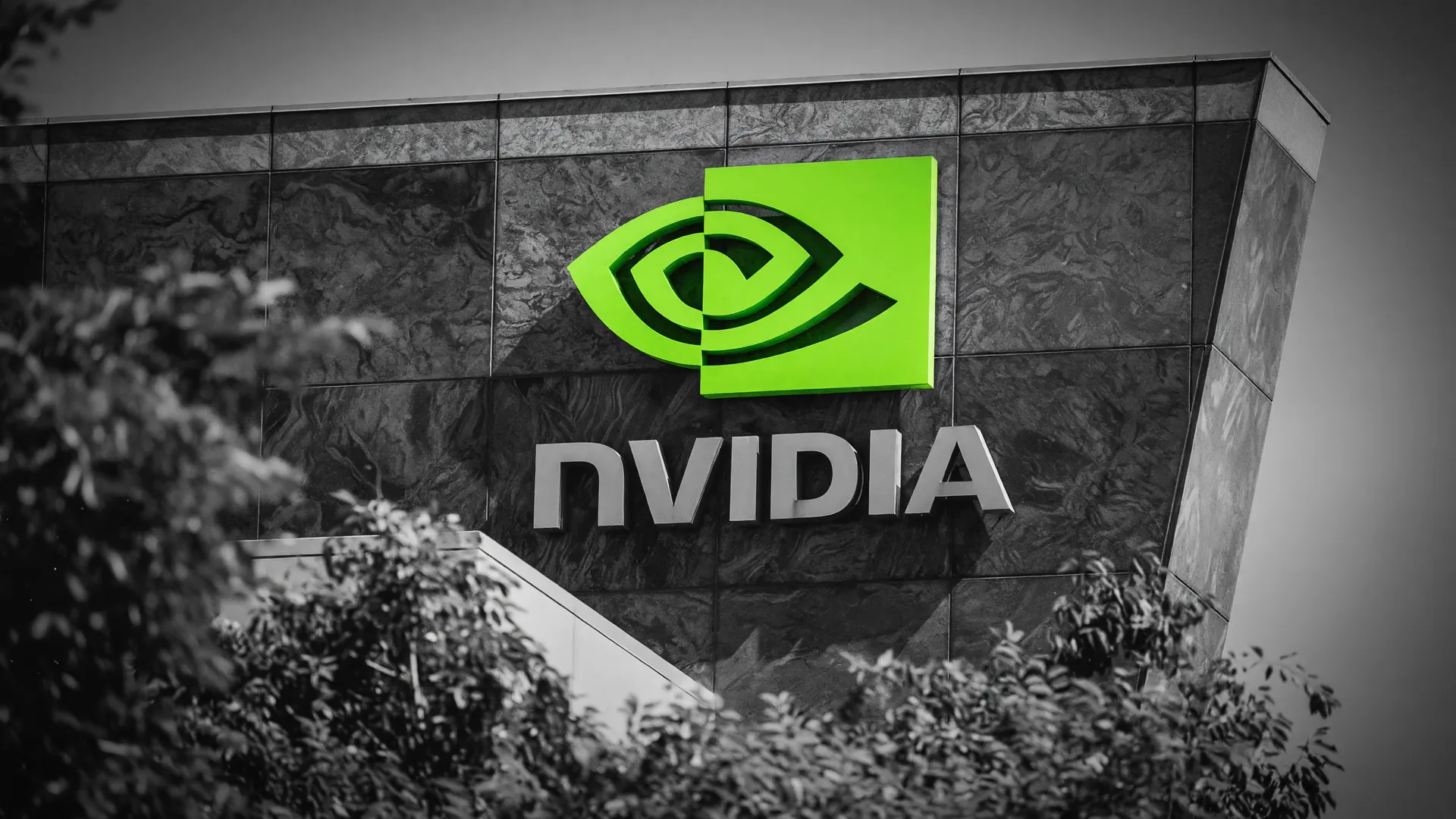 Sede da Nvidia iluminada em verde neon representando o pacote de financiamento da Nvidia de R$ 2,55 trilhões