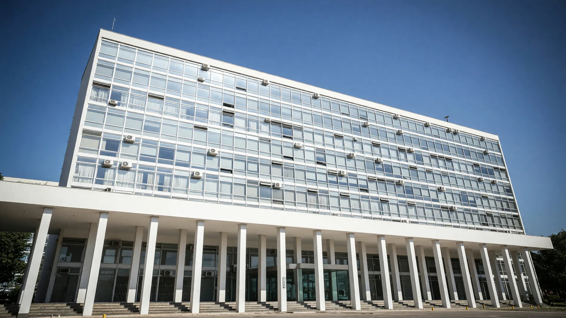 Fachada do Ministério da Fazenda, órgão que criou as novas regras para plataformas de apostas online