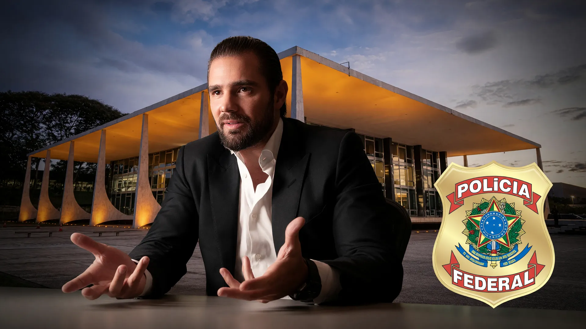 Daniel Vorcaro com brasão da Polícia Federal e STF ao fundo, representando investigação sobre acesso ao celular de Vorcaro
