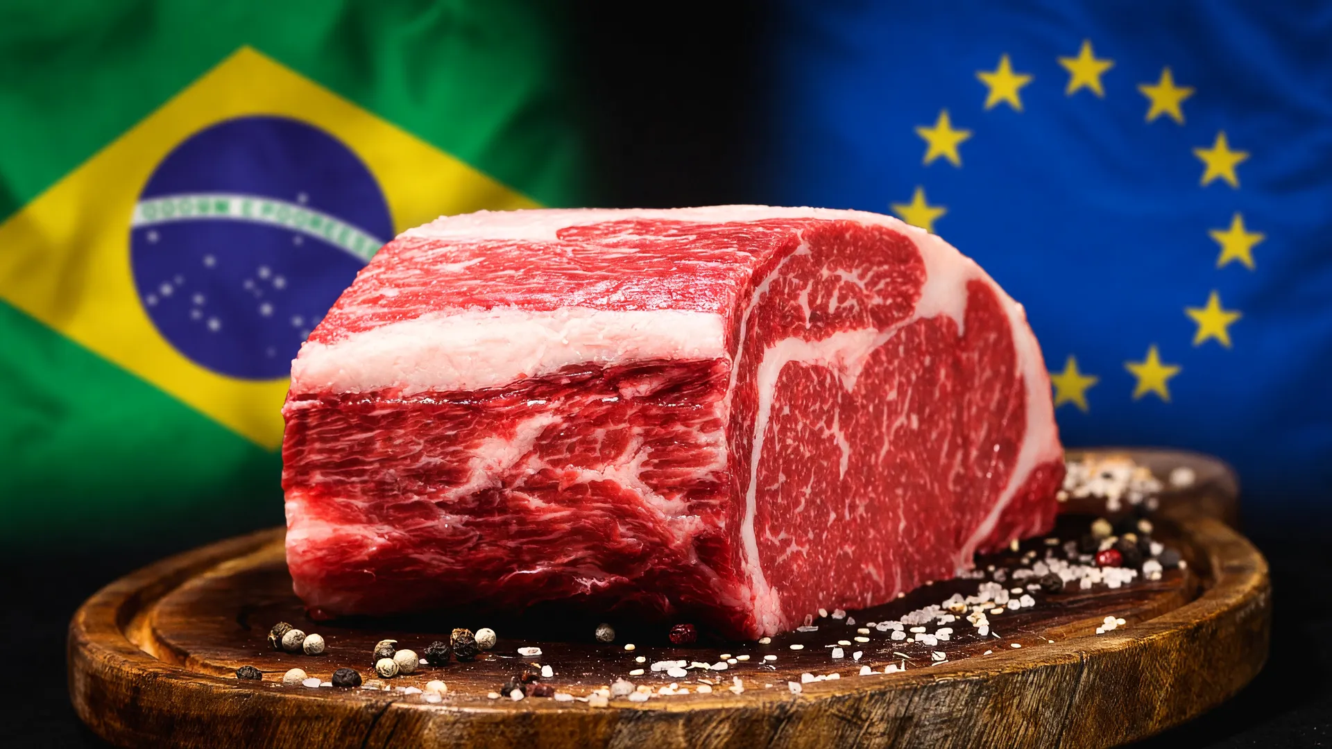 Corte de carne bovina com bandeiras do Brasil e da UE ao fundo, sobre Brasil exportar carne bovina UE