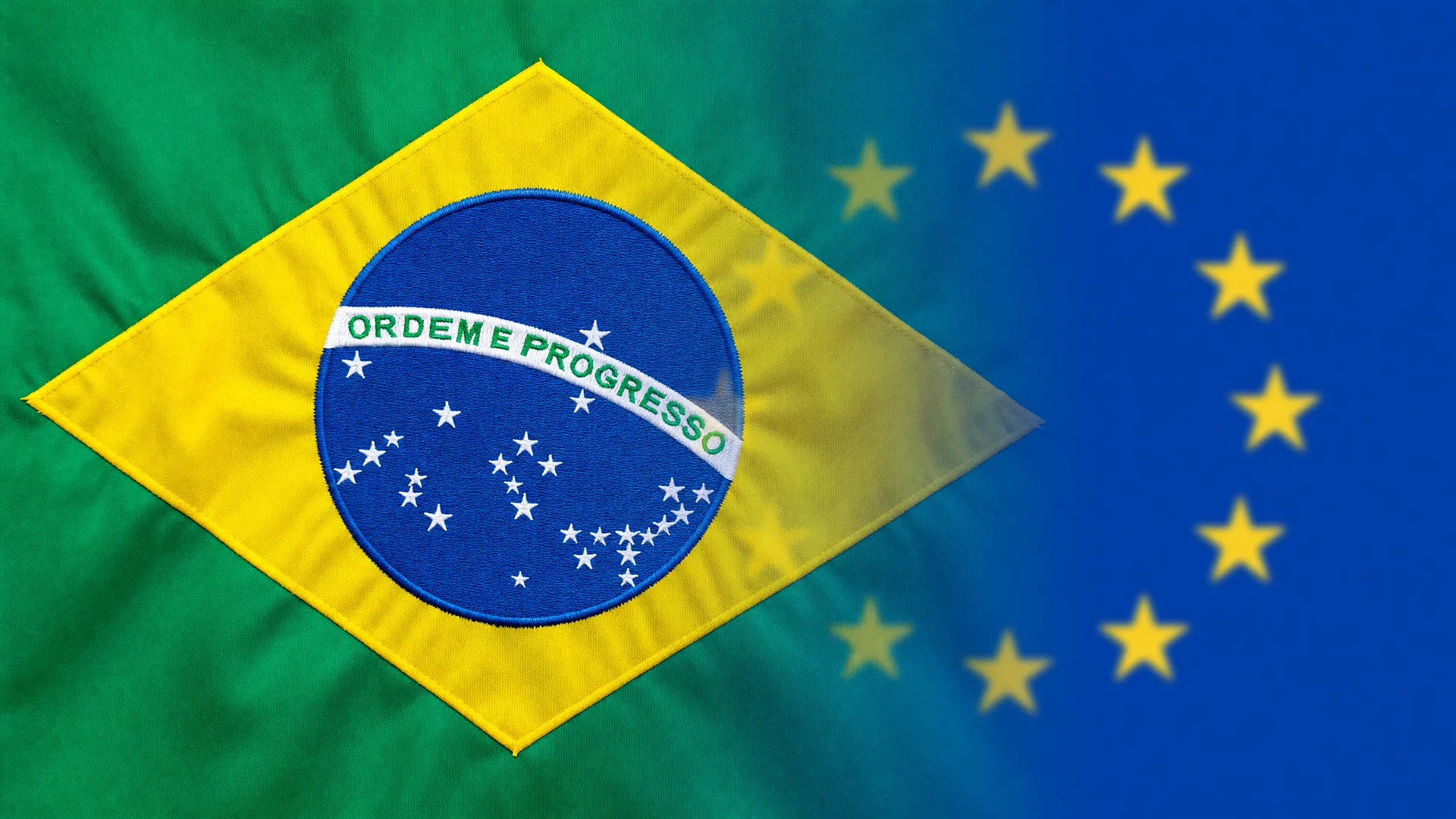 Bandeiras do Brasil e da União Europeia representam avanço na exportação de frango para a UE
