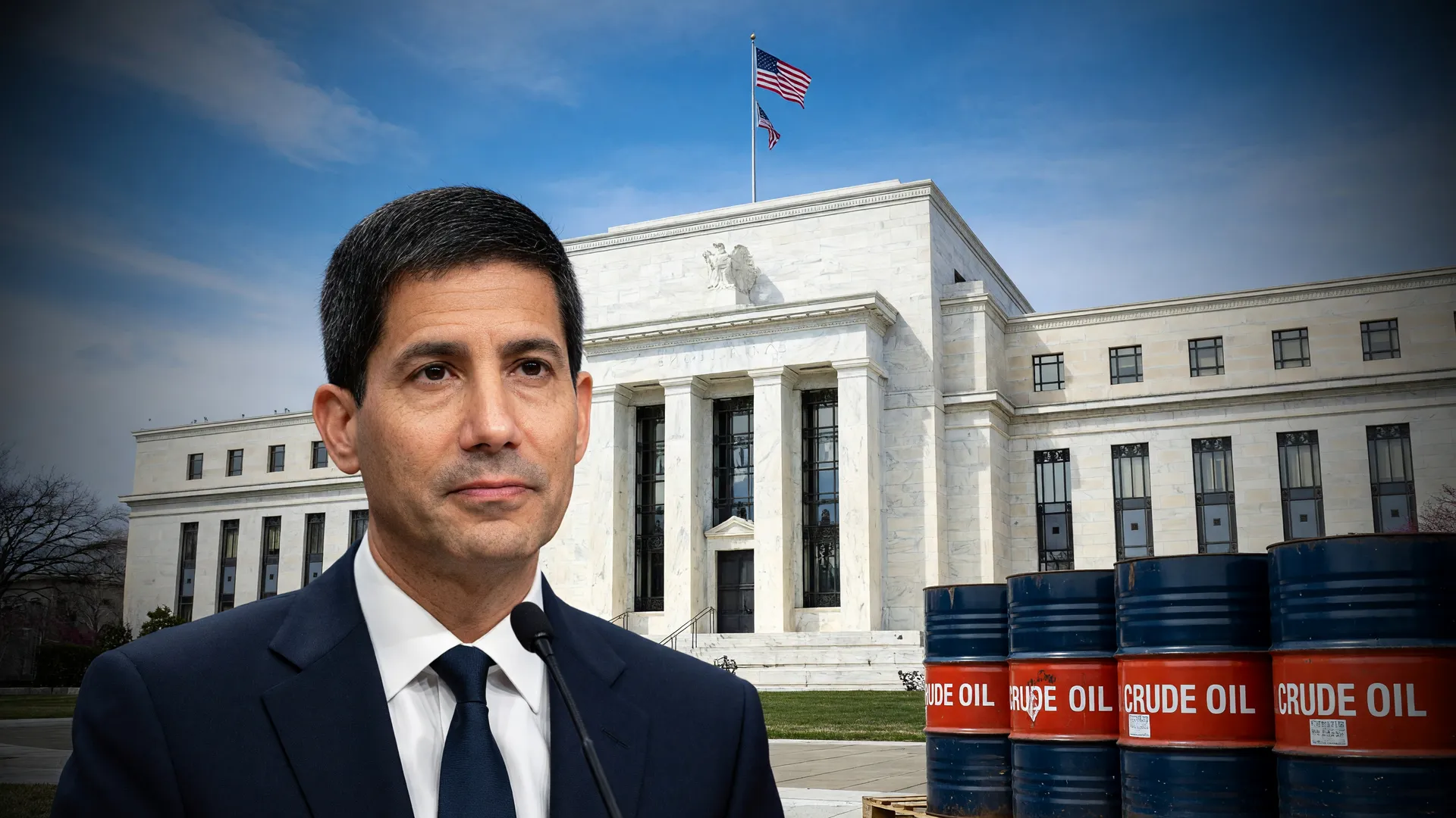 Fed eleva taxa de juros: Kevin Warsh ao microfone com sede do Federal Reserve ao fundo e barris de petróleo