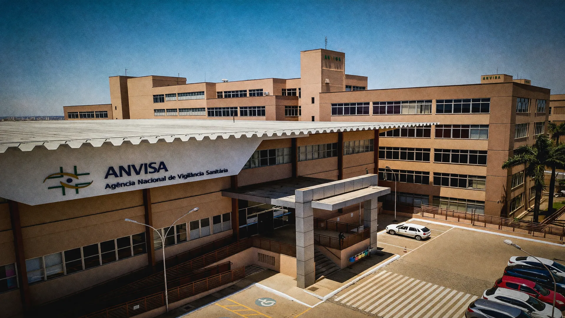 Sede da Anvisa em Brasília; agência aprovou remédio oral para enxaqueca crônica