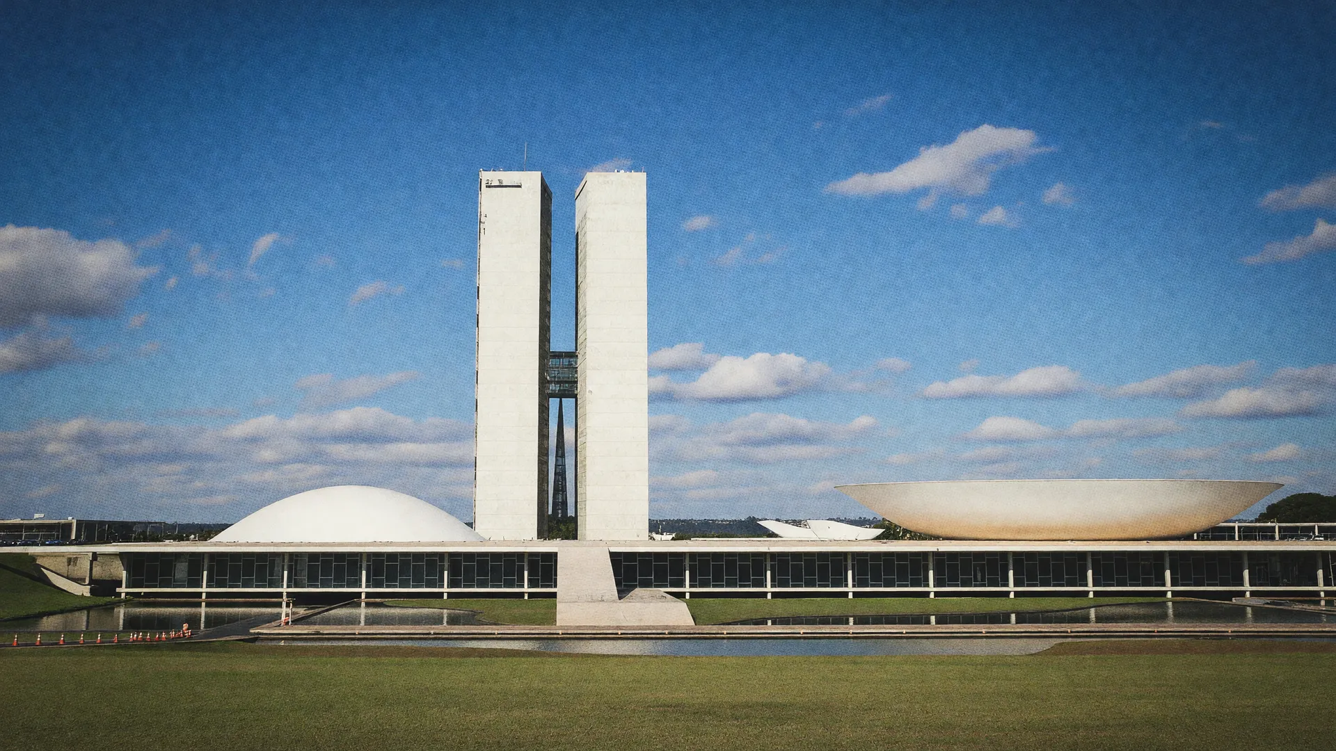Senado Federal em Brasília, símbolo do prazo para definir a alíquota da CBS 2027 na reforma tributária