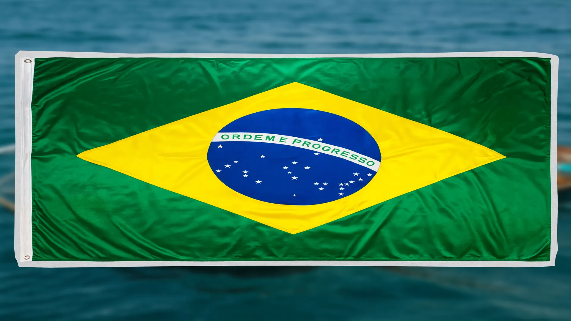 Bandeira do Brasil simboliza a consulta pública pesca amadora, aberta até 18 de novembro